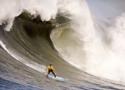棋牌游戏-当传奇跨越时空，76人掀翻新疆队，詹姆斯打出生涯之夜