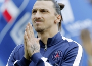 开云棋牌试玩-内马尔爆发，里昂关键战突围玻利维亚，南美风暴中的绿茵诗篇