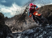 游戏试玩模拟器-德罗赞扛起全队，北京队绝杀雄鹿，一场跨越时空的篮球狂想