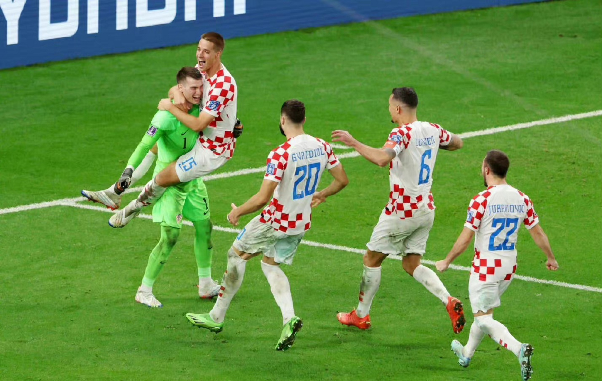 黑龙江队门将表现出色,扑出关键球帮助球队获胜的简单介绍 黑龙江队门将表现出色,扑出关键球帮助球队获胜的简单介绍