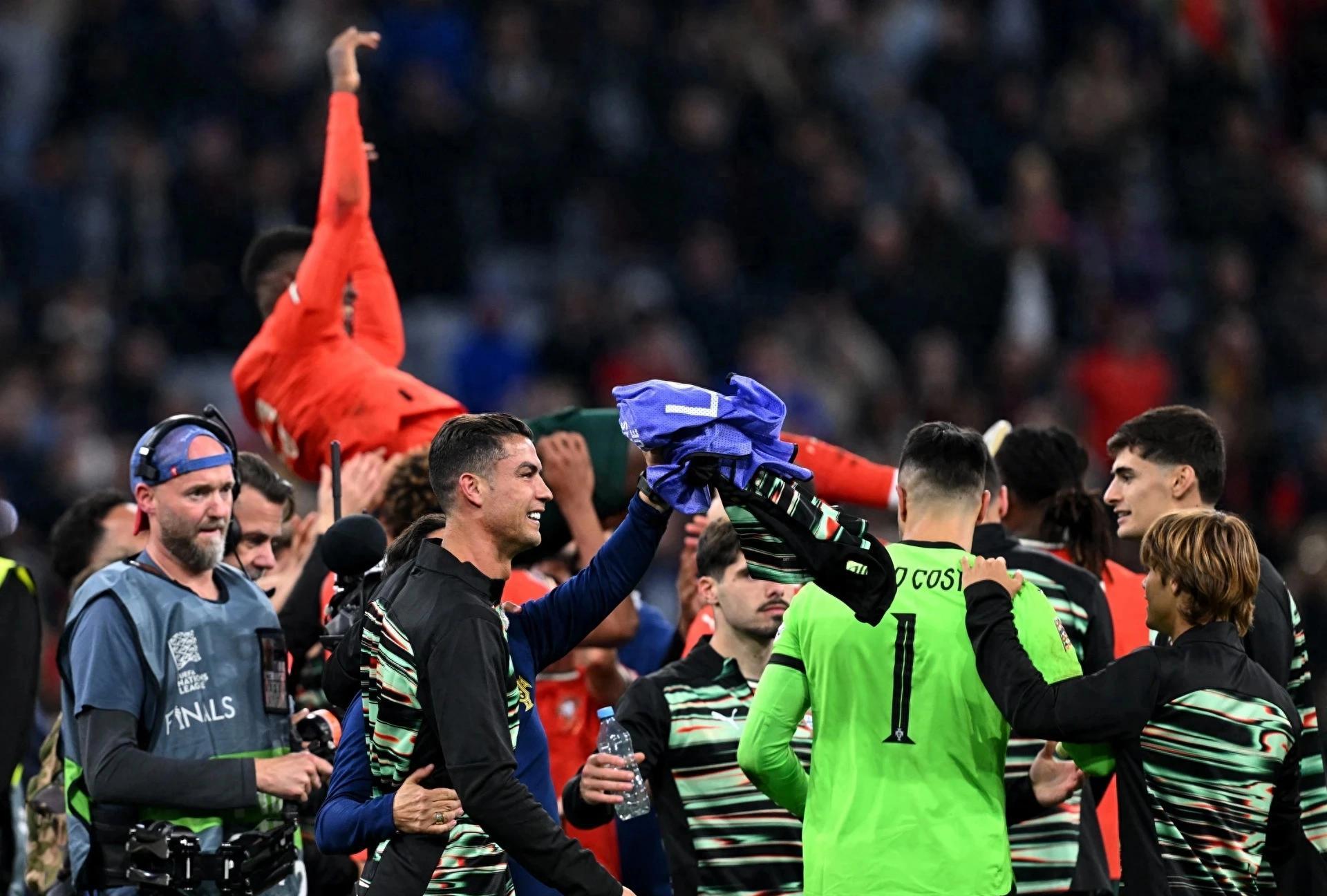 比利时大胜葡萄牙,晋级欧洲足球锦标赛半决赛 比利时大胜葡萄牙,晋级欧洲足球锦标赛半决赛