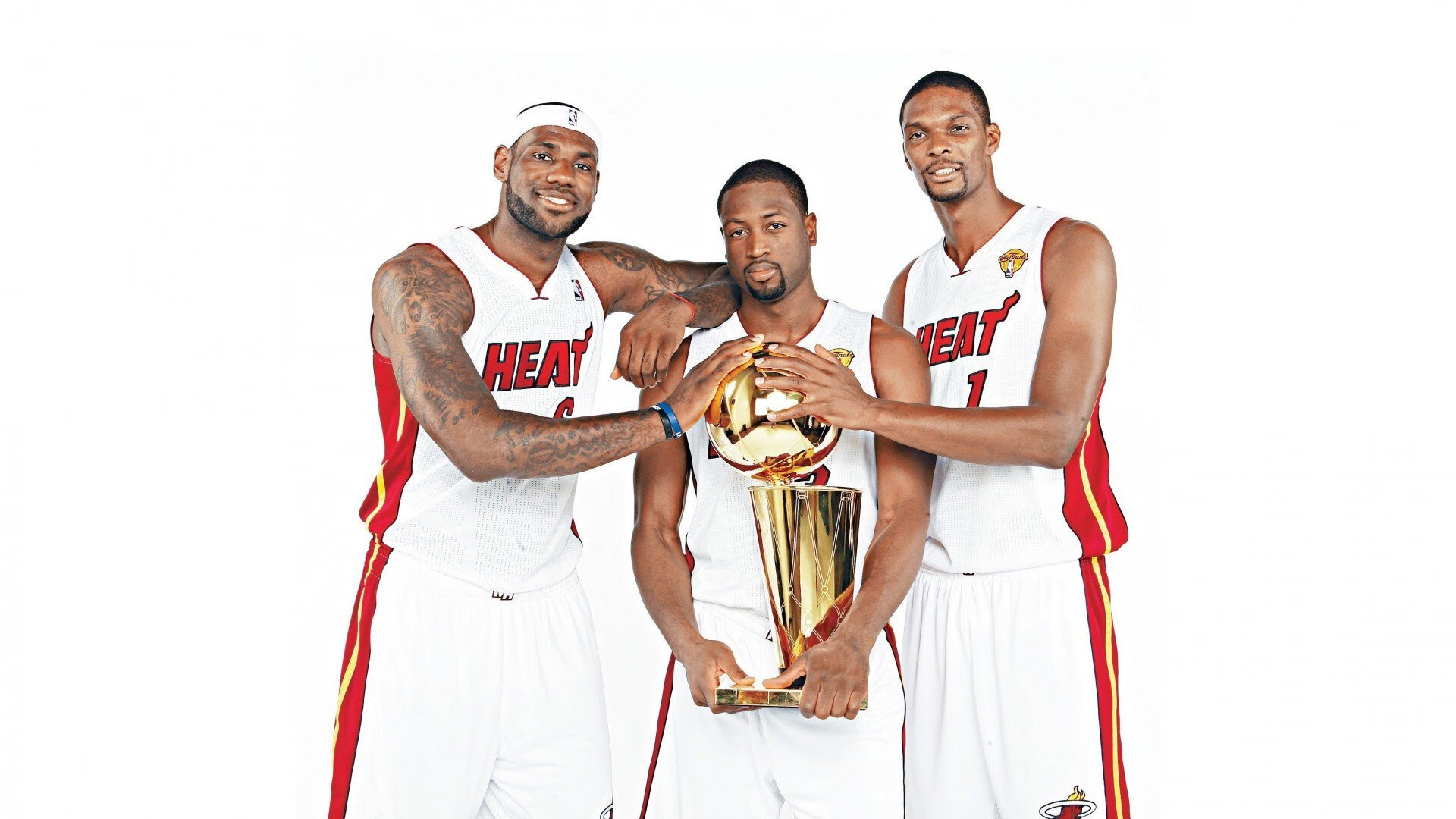 勇士鏖战上海队,赵继伟带队取胜